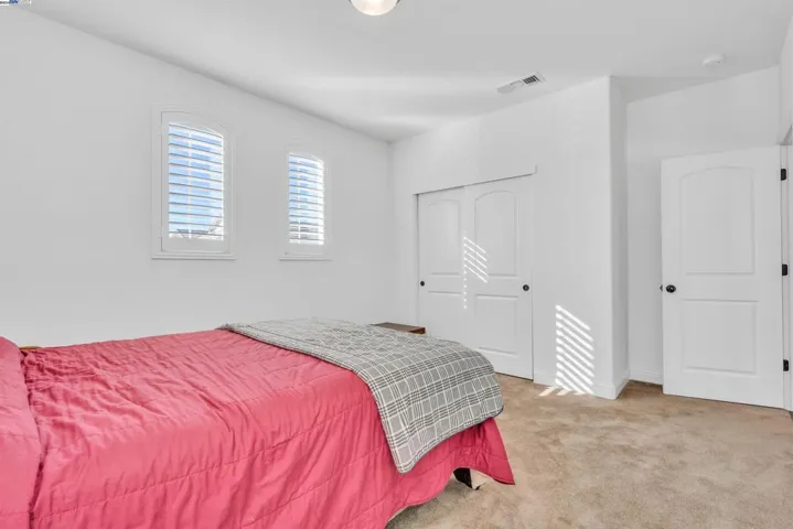 1448 S Bella Vita St, Mountain House, California 95391