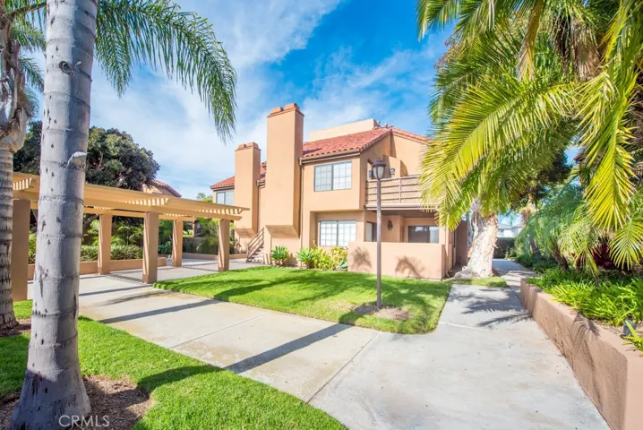 315 Coral Reef Drive 15, Huntington Beach, California 92648