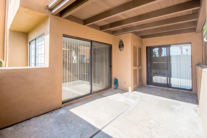 315 Coral Reef Drive 15, Huntington Beach, California 92648