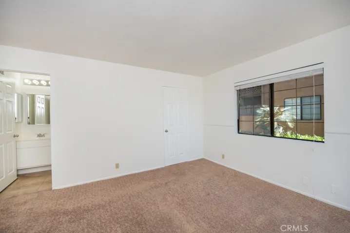 315 Coral Reef Drive 15, Huntington Beach, California 92648