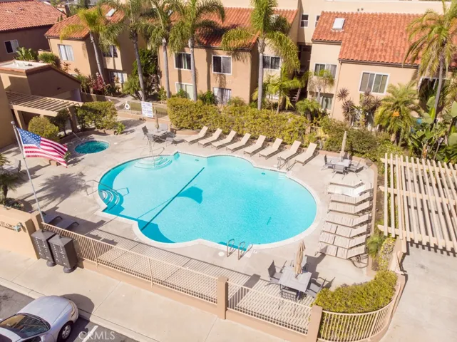 315 Coral Reef Drive 15, Huntington Beach, California 92648