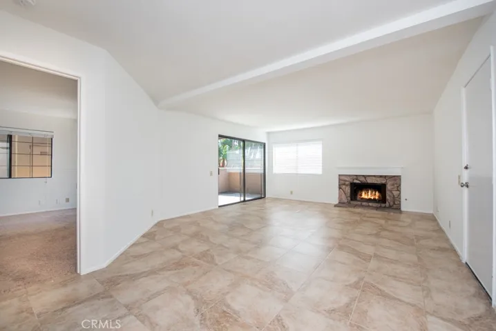 315 Coral Reef Drive 15, Huntington Beach, California 92648