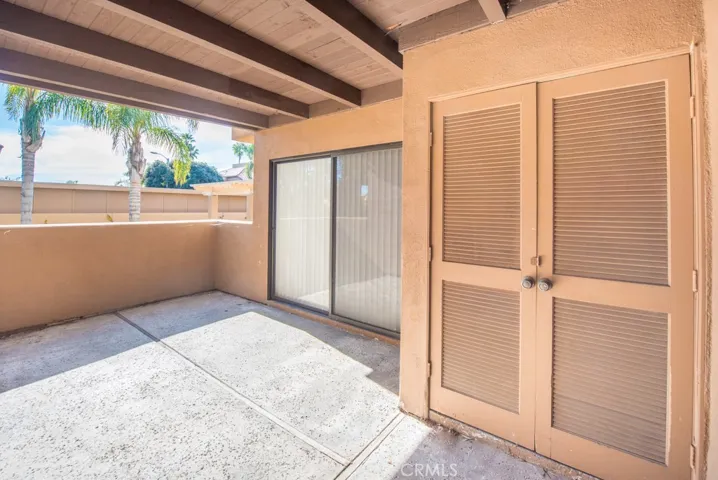 315 Coral Reef Drive 15, Huntington Beach, California 92648