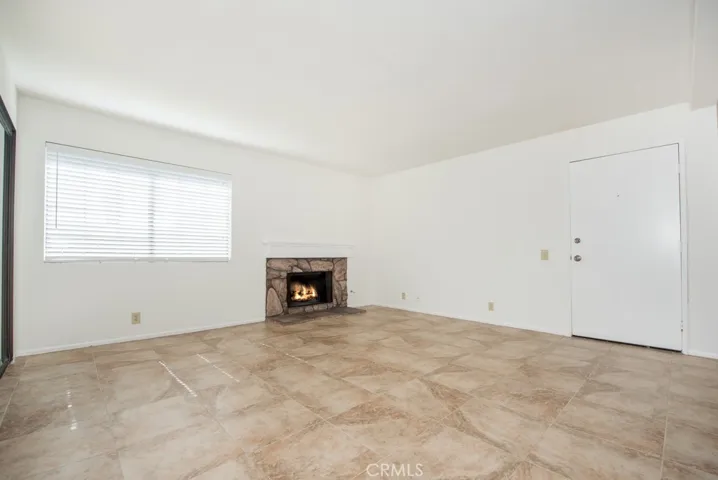 315 Coral Reef Drive 15, Huntington Beach, California 92648