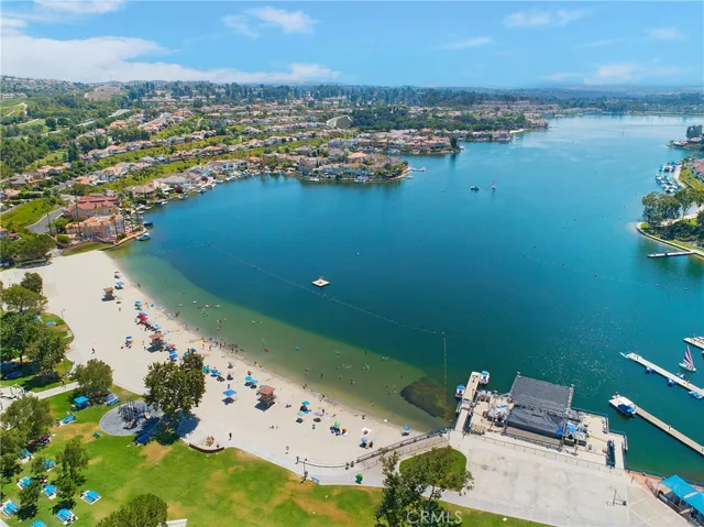 Swimming, fishing, boating and concerts to enjoy!