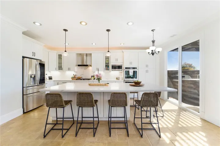 Plenty of space to live and entertain!