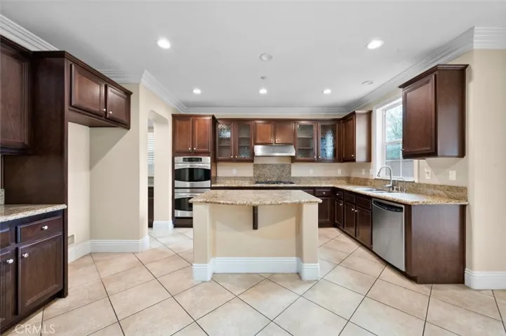 5640 Scharf Avenue, Fontana, California 92336