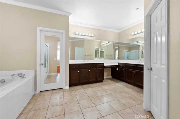 5640 Scharf Avenue, Fontana, California 92336