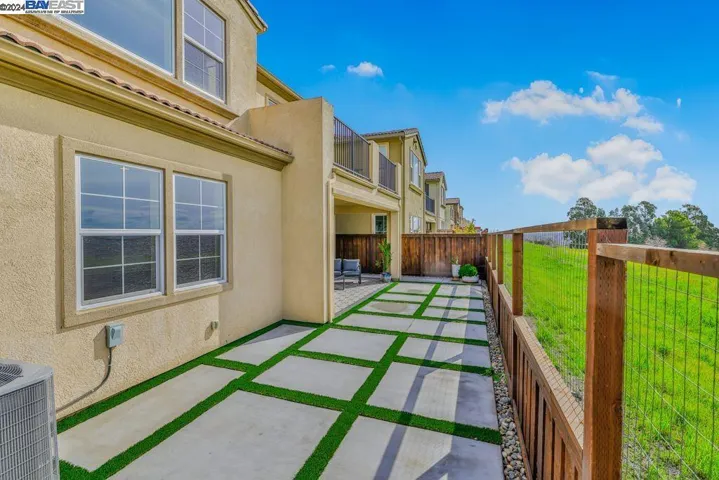 28743 Vista Grande Dr, Hayward, California 94544