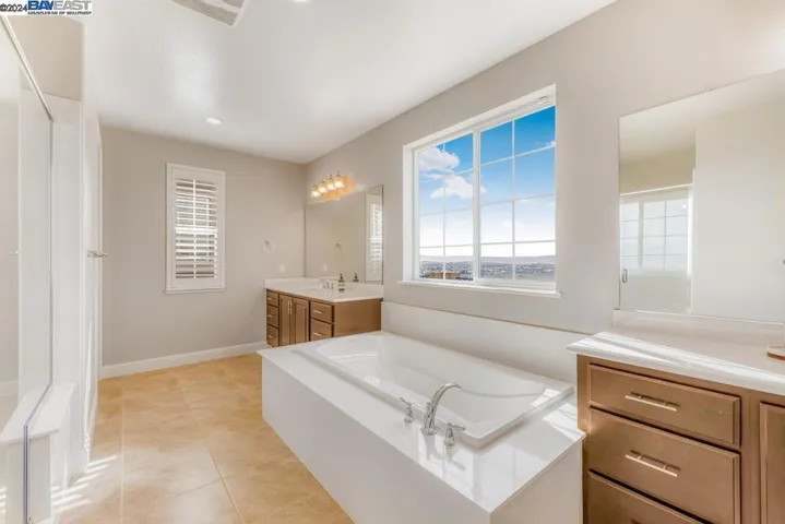 28743 Vista Grande Dr, Hayward, California 94544