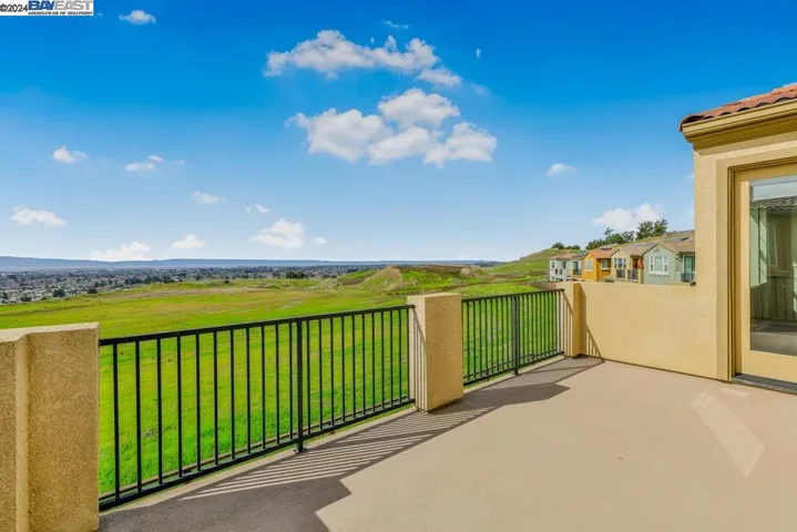 28743 Vista Grande Dr, Hayward, California 94544