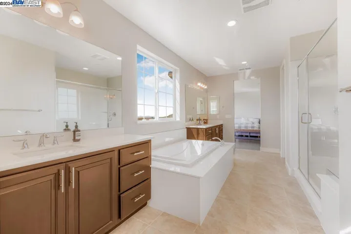 28743 Vista Grande Dr, Hayward, California 94544