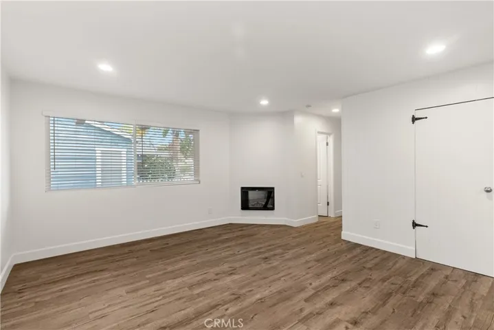 619 N Lucia Avenue N 1, Redondo Beach, California 90277