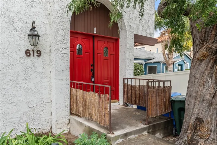 619 N Lucia Avenue N 1, Redondo Beach, California 90277