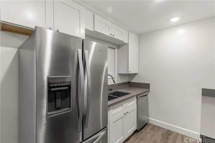 619 N Lucia Avenue N 1, Redondo Beach, California 90277