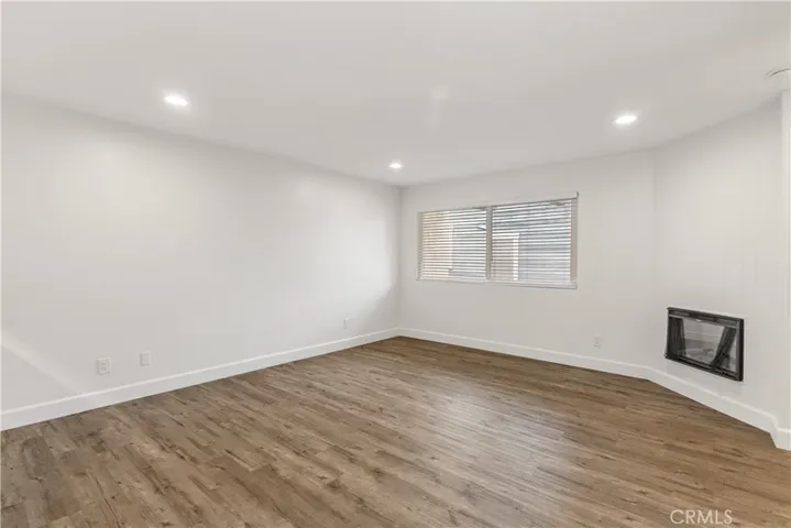 619 N Lucia Avenue N 1, Redondo Beach, California 90277