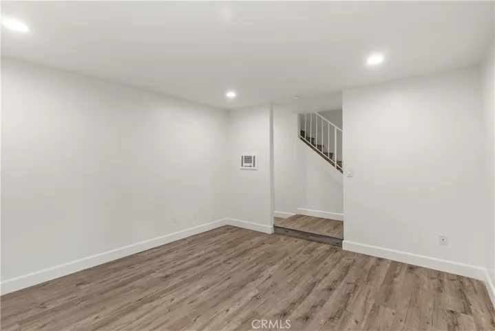 619 N Lucia Avenue N 1, Redondo Beach, California 90277