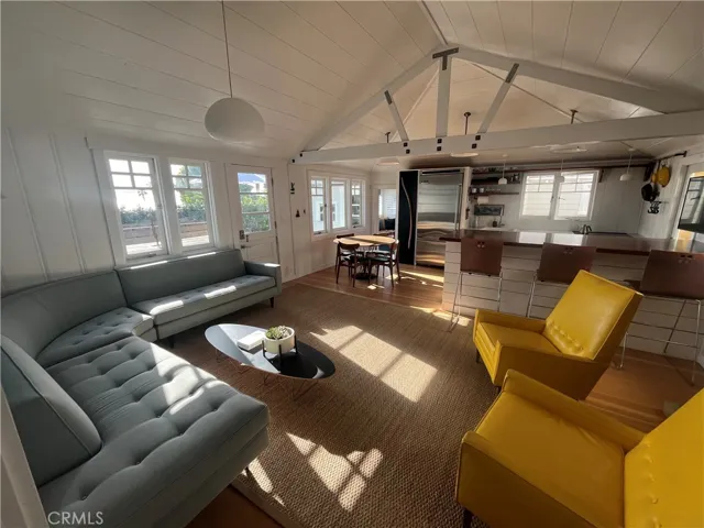 255 Center Street, Laguna Beach, California 92651