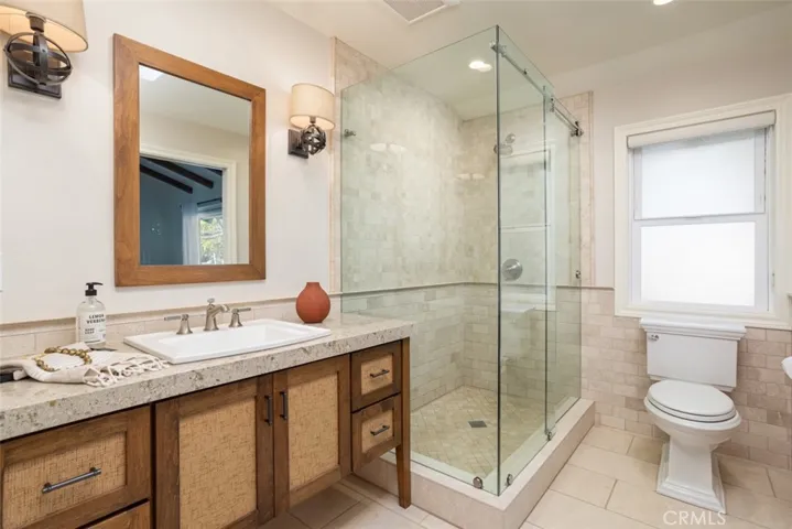 431 Vista Grande, Newport Beach, California 92660