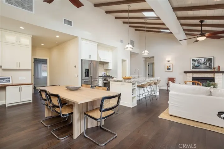 431 Vista Grande, Newport Beach, California 92660