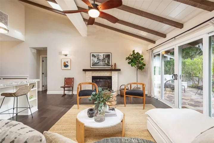 431 Vista Grande, Newport Beach, California 92660