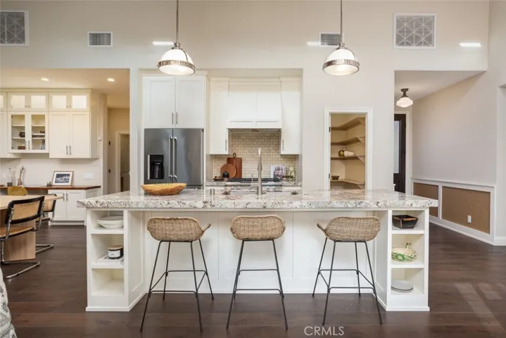 431 Vista Grande, Newport Beach, California 92660