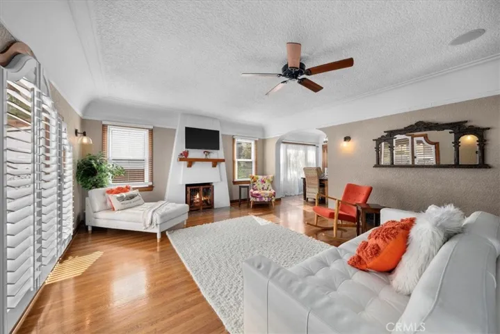 337 Ximeno Avenue, Long Beach, California 90814