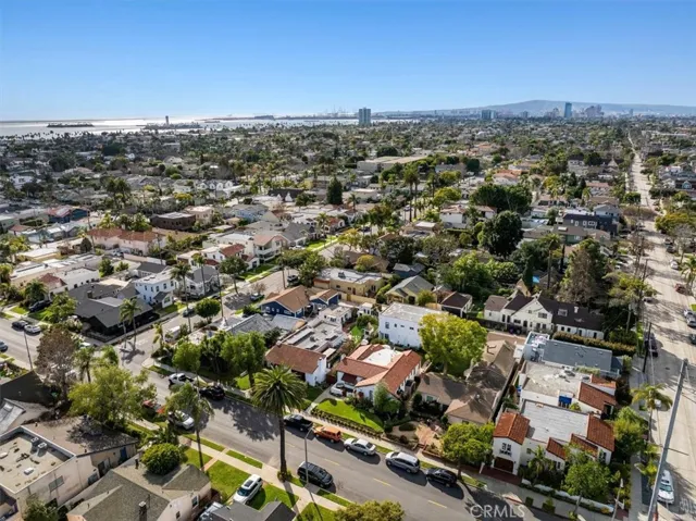 337 Ximeno Avenue, Long Beach, California 90814