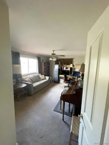 2048 Brookhurst Dr, El Cajon, California 92019