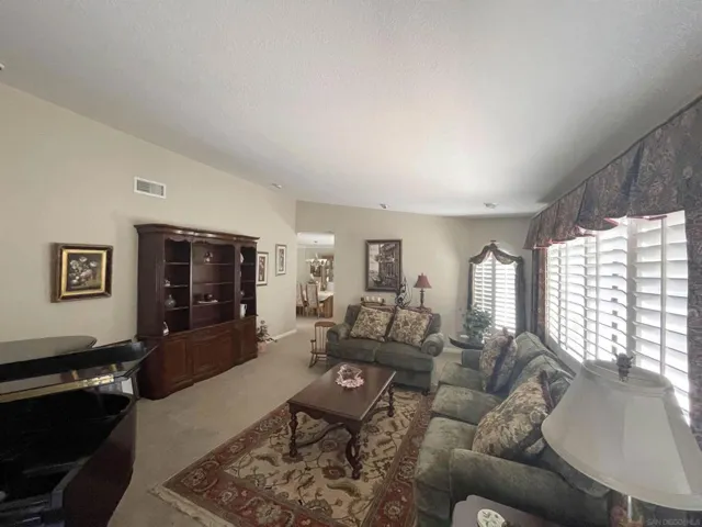 2048 Brookhurst Dr, El Cajon, California 92019