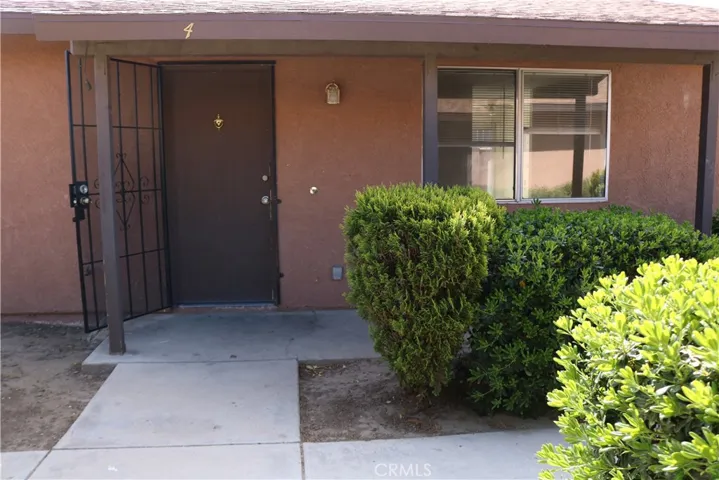 15862 Green Hill Drive, Victorville, California 92394