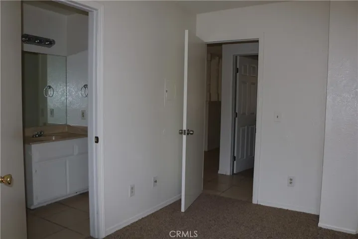 15862 Green Hill Drive, Victorville, California 92394