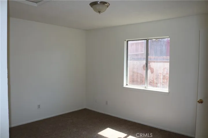 15862 Green Hill Drive, Victorville, California 92394