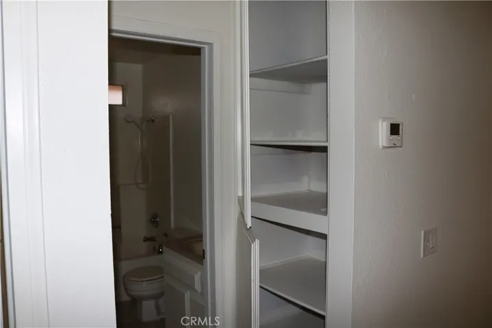 15862 Green Hill Drive, Victorville, California 92394