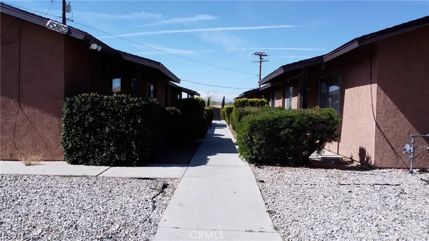 15862 Green Hill Drive, Victorville, California 92394