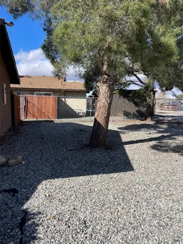 15862 Green Hill Drive, Victorville, California 92394