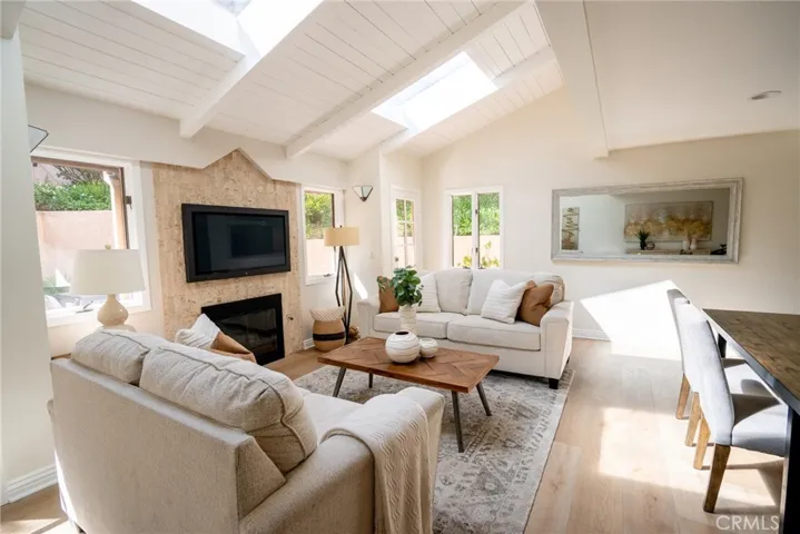 245 Calliope Street 2, Laguna Beach, California 92651