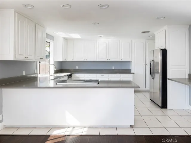 8460 Hanna Avenue, West Hills, California 91304