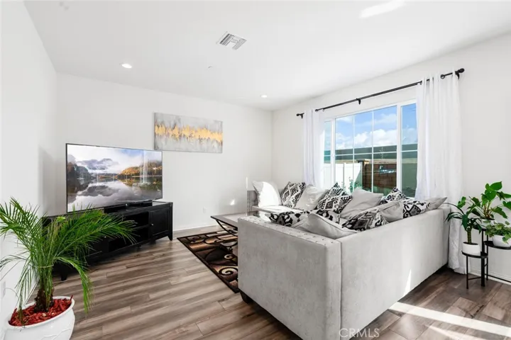 9668 Tuco Lane, Riverside, California 92508
