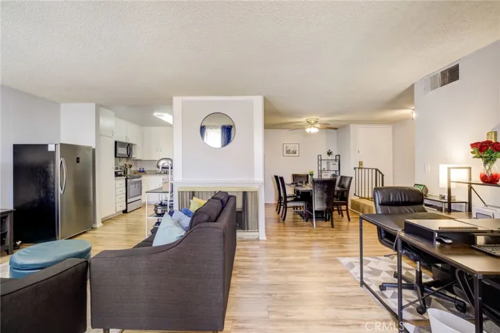 125 N Allen Avenue 310, Pasadena, California 91106