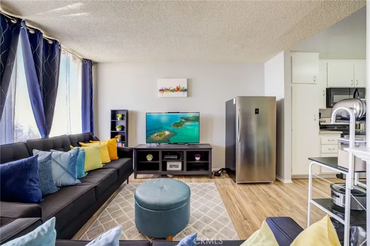 125 N Allen Avenue 310, Pasadena, California 91106