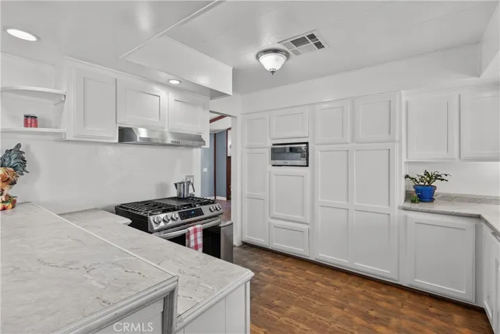 5540 W. 5th Street #37, Oxnard, California 93035