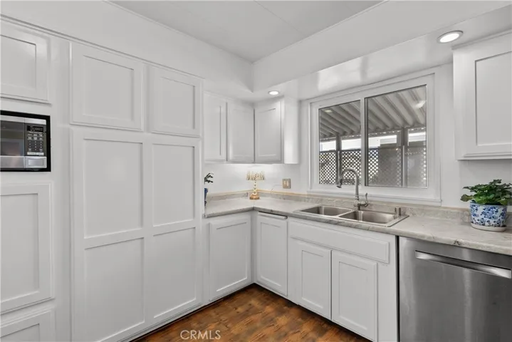 5540 W. 5th Street #37, Oxnard, California 93035