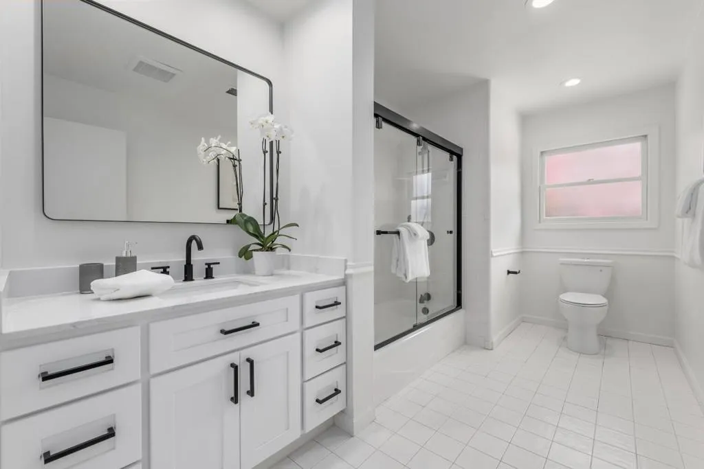 1360 Hillview Drive, Menlo Park, California 94025 home-pic-20
