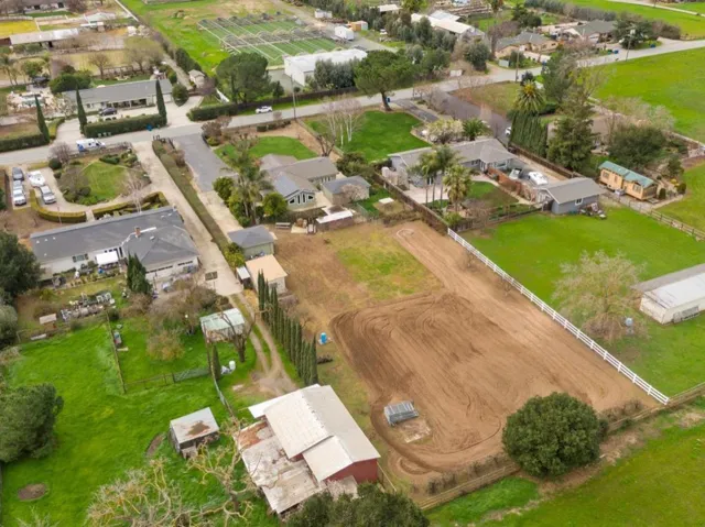 13440 Center Avenue, San Martin, California 95046
