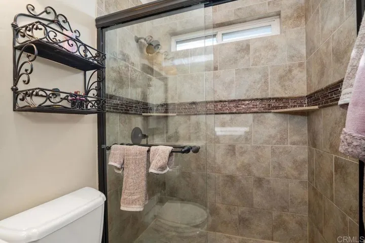 1009 Nightingale Place, Escondido, California 92027
