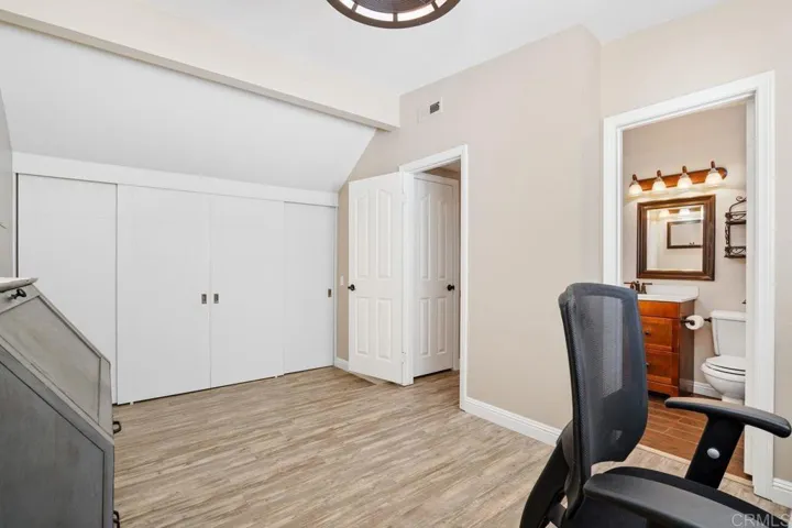 1009 Nightingale Place, Escondido, California 92027