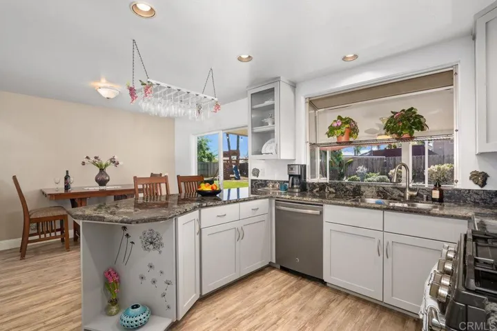 1009 Nightingale Place, Escondido, California 92027