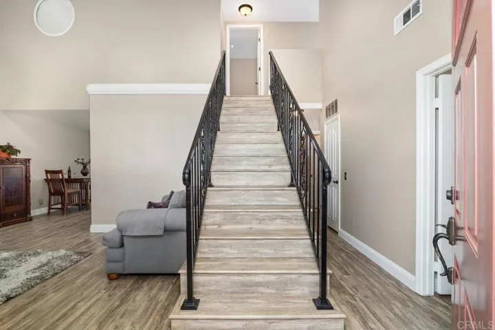 1009 Nightingale Place, Escondido, California 92027