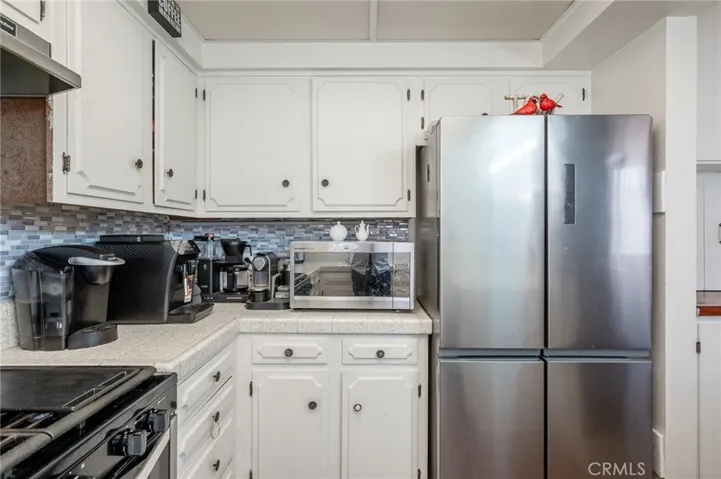 2209 W 239th Street, Torrance, California 90501